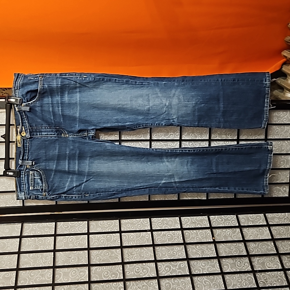 Distressed Jeans